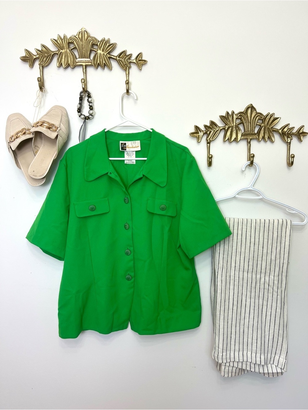 Vintage Kelly green Short Sleeve Button blazer Xl ptp 24” l 36”